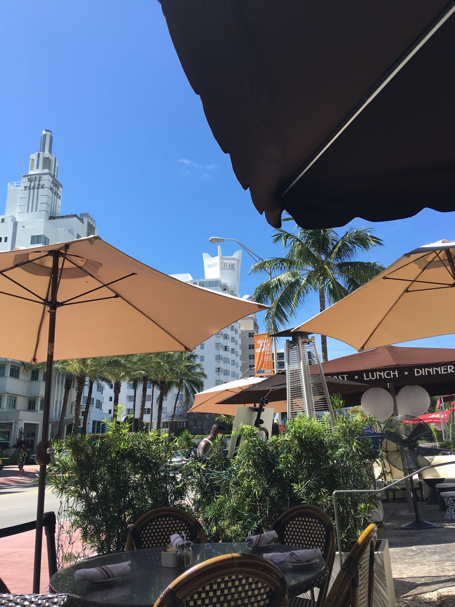 Maxine’s for Brunch and shopping on Collins Avenue